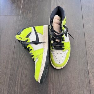 Nike Jordan 1 Retro High OG Neon Lime Visionaire Men 8